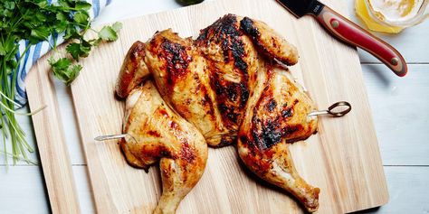 Learn how to grill chicken by following this simple technique for a reverse-sear spatchcocked grilled chicken. Bbq Whole Chicken, How To Grill Chicken, Grilled Whole Chicken, Grill Chicken, Bbq Pork Ribs, Spatchcock Chicken, Pork Rib Recipes, Easy Baked Chicken, Grilled Chicken Recipes