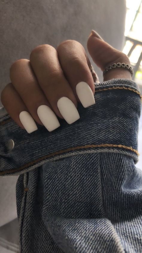 Basic White Nail Ideas, Matte White Nails With Design, Matte White Acrylic Nails, Matt White Nails, White Shiny Nails, Cute Plain Nails, White Simple Nails, Nails Matte White, White Nails Square