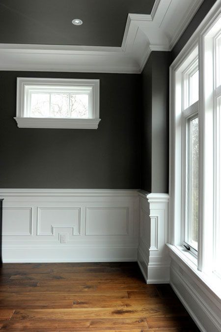 Using crown molding to update a room adds a touch of sophistication without breaking the bank. There are so many types and combinations to match your style. Interior Window Trim, Molding Ideas, Millwork Details, White Dining Room, Interior Windows, Grey Room, 아파트 인테리어, Crown Molding, New Wall