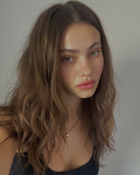 Makup Looks, Devils Night, Camila Morrone, Natural Makeup Looks, Aesthetic Hair, Trendy Hairstyles, Beauty Face, Aesthetic Girl, Hair Looks