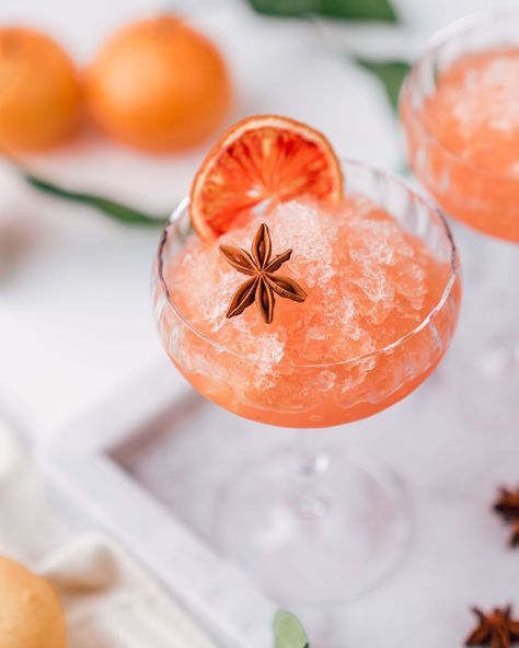 Rosé Cocktail, Vodka Day, National Vodka Day, Granita Recipes, Italian Soda, Frozen Snack, Dry January, Easy Drink Recipes, Italian Ice