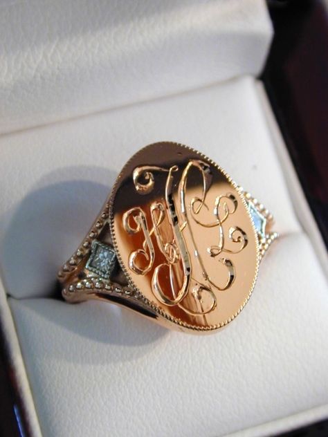 A feminine approach to the classic gold signet ring by Maker Bill Reidsema. What will you have created? www.custommade.com Signet Rings Women Vintage, Signet Rings Women, Bespoke Clothing, Monogram Ring, Signet Rings, Gold Signet Ring, Gold Monogram, Classic Gold, Signet Ring