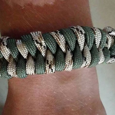 2 Color Fishtail Paracord Bracelet by LeLesPaintings on Etsy Fishtail Paracord Bracelet, Paracord Bracelet, Paracord Bracelets, Paracord, 2 Colours, Mens Bracelet, Diamond Bracelet, Paintings, Handmade Gift