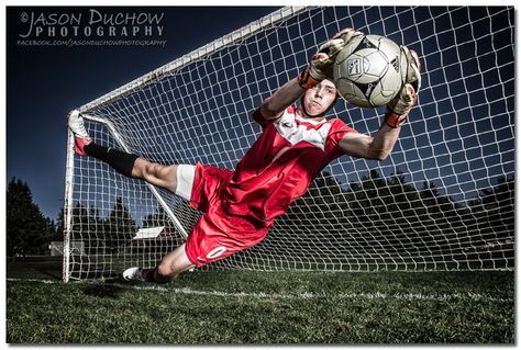 Soccer Photography Poses, Soccer Senior Pictures, Soccer Keeper, Soccer Shoot, Soccer Poses, Football Poses, Soccer Photography, Soccer Goalie, Sport Portraits