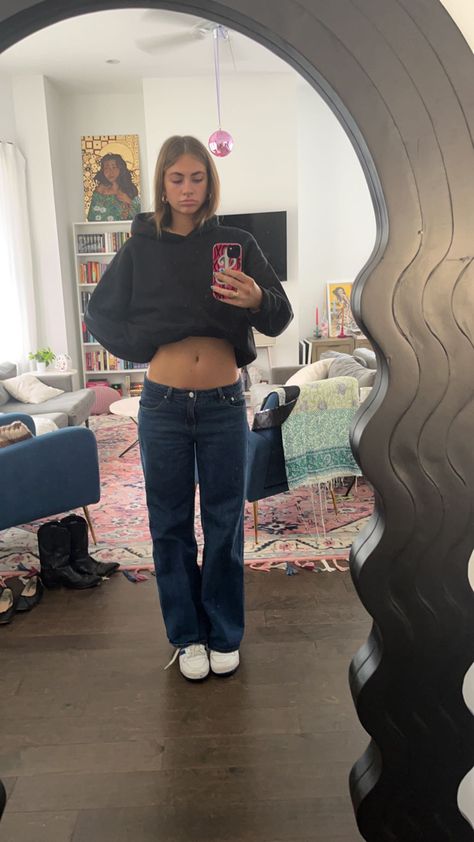 Aritzia Hoodie Outfit, Dark Wash Jeans Outfit, Dark Washed Jeans Outfit, Wash Jeans Outfit, Cute Room, Winter Mood, Uni Outfits, Straight Outta