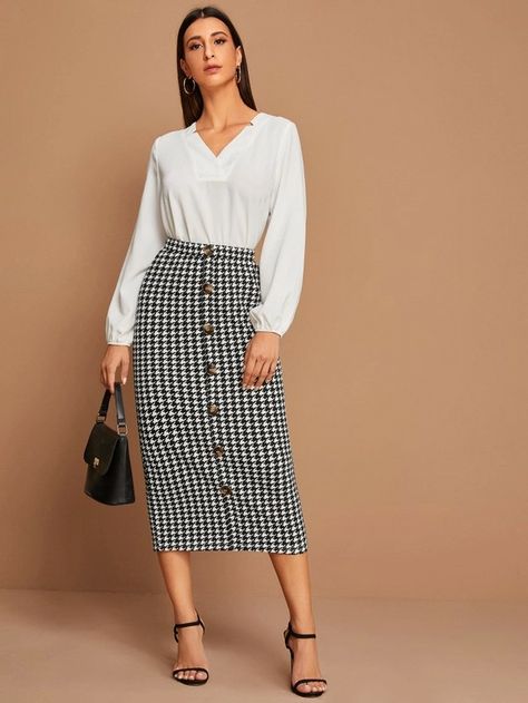 Cord Skirt, Pu Leather Skirt, Houndstooth Skirt, Outfit Plan, Printed Pleated Skirt, Fashion Boho, Black And White Style, Womens Pencil Skirts, Printed Pencil Skirt