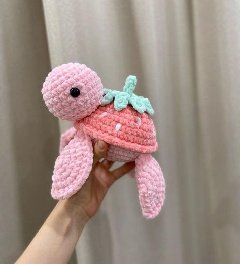 Easy Crochet Animals, Mode Crochet, Crochet Turtle, Crochet Cow, Crochet Animals Free Patterns, Crochet Design Pattern, Kawaii Crochet, Beginner Crochet Projects, Fun Crochet Projects