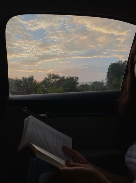 Books. Sky. Aesthetic. Car rides. Booklove In Car Snap, Coffee In Car, Reading With Coffee, Car Snap, Aesthetic Car, Car Rides, Book Reading, In Car, Car Ride