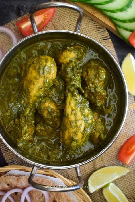 Saag Chicken Curry, Palak Chicken Recipe Indian, Chicken Saag Recipe, Palak Chicken Recipe, Curry Spinach, Saag Chicken, Chicken Saag, Chicken Curry Recipes, Palak Chicken