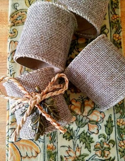 Natural Napkin Rings, Burlap Napkin Rings, Burlap Napkin Rings Diy, Homemade Napkin Rings Thanksgiving, Diy Thanksgiving Napkin Holders, Making Napkin Rings, Handmade Napkin Rings, Napkin Rings Diy Ideas Christmas, Diy Fall Napkin Rings