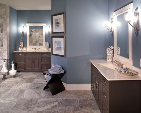 Bathroom Blue Brown Bathroom Design, Pictures, Remodel, Decor and Ideas Blue And Tan Bathroom, Bathroom Paint Colors Blue, Blue Brown Bathroom, Blue Small Bathrooms, Grey Bathroom Paint, Blue Bathroom Paint, Tan Bathroom, Bathroom Gray, Light Blue Bathroom