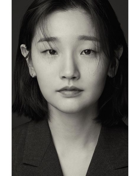 Cast Photoshoot, Park So Dam, Korean Film, Film World, Korean Face, Septième Art, Next Film, Female Protagonist, Stage Actor