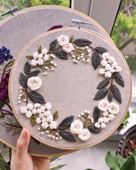 Pdf Embroidery Pattern, Hand Embroidery Patterns Flowers, Free Pdf Pattern, Floral Embroidery Patterns, Hand Embroidery Videos, Pola Sulam, Hand Embroidery Flowers, Embroidery Patterns Vintage, Embroidery Flowers Pattern