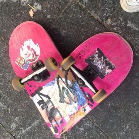 Skater Core, Skate Vibes, Skate Aesthetic, Skateboard Aesthetic, Skateboard Art Design, Skater Vibes, Mattheo Riddle, Skate 3, Vintage Skateboards