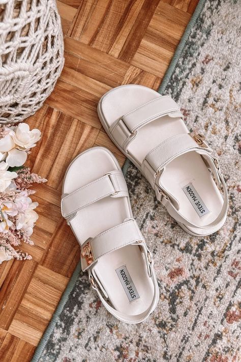 trendy luxe chunky steve madden sandals for summer 2023 Summer 2023 Trends, Sandals Summer 2023, White Chunky Sandals, Sandals Aesthetic, Girls High Heel Shoes, Sandals Design, Summer Music Festival, Festival Dance, Comfortable High Heels