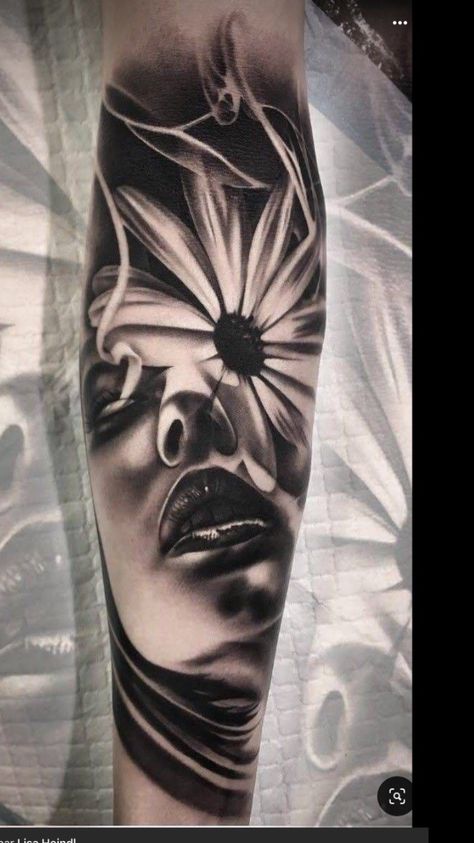 Bird Tattoo Chest, Tato Realis, Portrait Tattoo Sleeve, Vogel Tattoo, Black Bird Tattoo, Tattoo Chest, Girl Face Tattoo, Realistic Tattoo Sleeve, Realistic Tattoo