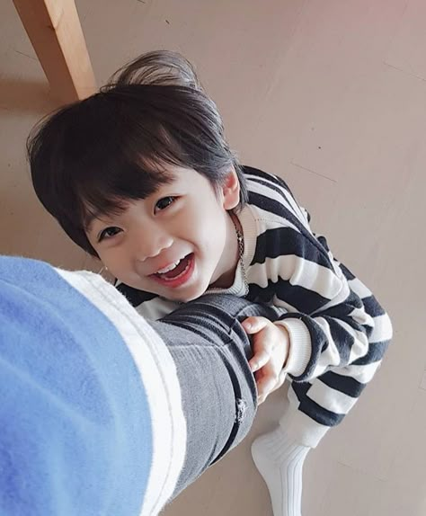 Asian Baby Boy, Image Couple, Ulzzang Kids, Cute Asian Babies, Korean Babies, Asian Kids, Asian Babies, Baby Diy