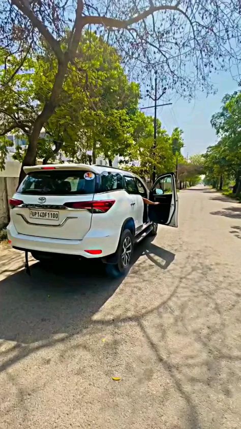 Fortuner Car Snap Morning, Fortuner Car Video, Dp Insta, Ft Calls Pictures, Night Rides Snapchat, Mahindra Thar, Fast Sports Cars, Time Pass, Army Girlfriend Pictures