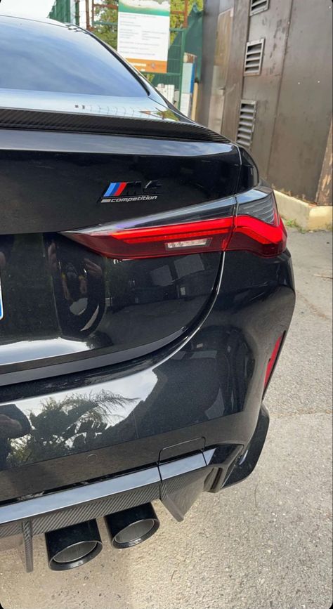 Black BMW M4 luxury sports money drugs bici Bmw Snapchat Stories, Bmw Snapchat, Fake Car Snap, Bmw Snap, Car Snaps, Bmw Hybrid, Fake Gifts, Rich Cars, Bmw Dealership