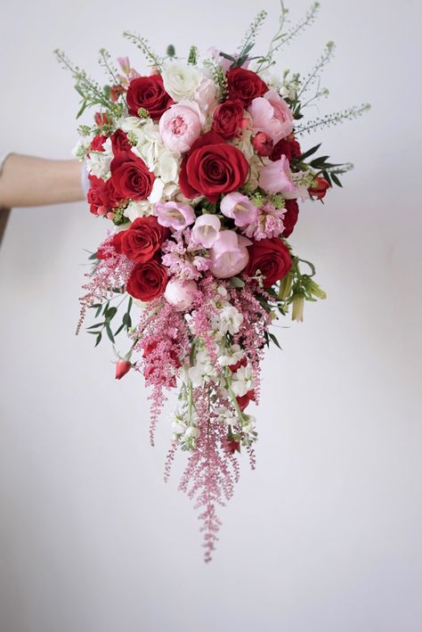 Pink Cascade Bouquet, Red Pink White Bridal Bouquet, Types Of Flowers For Wedding Bouquet, Wedding Bouquets Red And Pink, Cascading Wedding Bouquets Pink, Red Pink White Wedding Bouquet, Red And Pink Bridal Bouquet, Red Pink And White Roses Bouquet, Red And Pink Wedding Bouquet