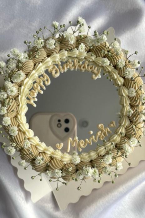 Mirror Cake Design, 21st Birthday Cake For Guys, Mirror Cake, 21st Birthday Cake, Creative Cake Decorating, Birthday Cakes For Men, Cake Trends, Wedding Cakes Vintage, Pretty Birthday Cakes