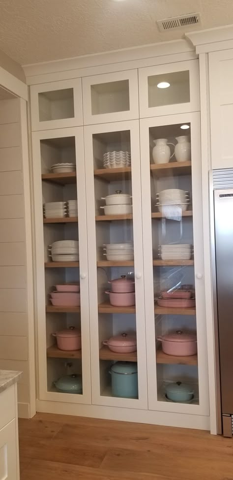 le creuset display cabinet.  #777farmhouse #triple7farmhouse #frenchfarmhouse #triple7homestead #lecreuset Le Creuset Styling, Display Cabinet In Kitchen, Displaying Le Creuset, Le Creuset Display Kitchens, Le Creuset Pot Storage Ideas, Le Creuset Storage Jars, Le Creuset Organization, Le Creuset Collection Display, Le Creuset Display Ideas