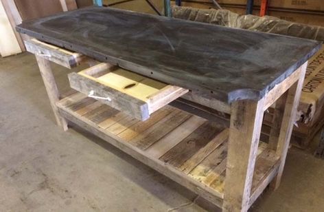 Industrial bar table - Recycled wood and repurposed slate Repurposed Pool Table, Pool Table Repurpose, Used Pool Tables, Antique Pool Tables, Industrial Bar Table, Diy Pool Table, Slate Ideas, Farm Bathroom, Concrete Tables