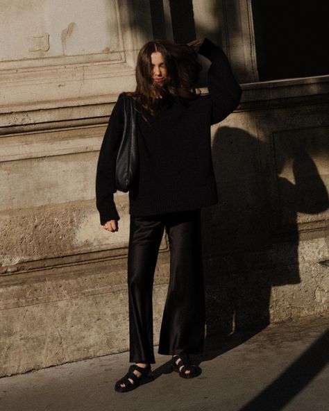 The Silk Trouser Trend Is Going To Be Everywhere This Spring | Who What Wear UK Black Silk Trousers Outfit, Black Trousers Outfit Summer, Silk Trousers Outfit, Trousers Outfit Summer, Silk Pants Outfit, Black Trousers Outfit, Black Pants Outfit, Trousers Outfit, Trouser Outfit