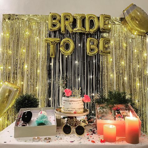 Bachelorette decor At Home Bachelorette Party Decorations, Bride To Be Decoration Ideas Room, Simple Bachelorette Party Decorations, Bridal Shower Cake Ideas, Simple Bridal Shower Decorations, Bride To Be Decorations, Bridal Shower Idea, Bachelorette Party Photo, Bachelorette Decor