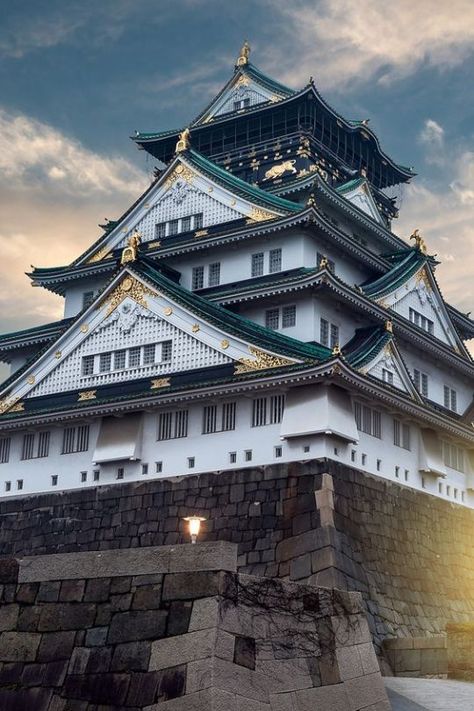 Japanese Buildings, Japanese Castle, Japan Architecture, Osaka Castle, Japanese Temple, Asian Architecture, Japan Culture, Japanese Architecture, Japan Photo