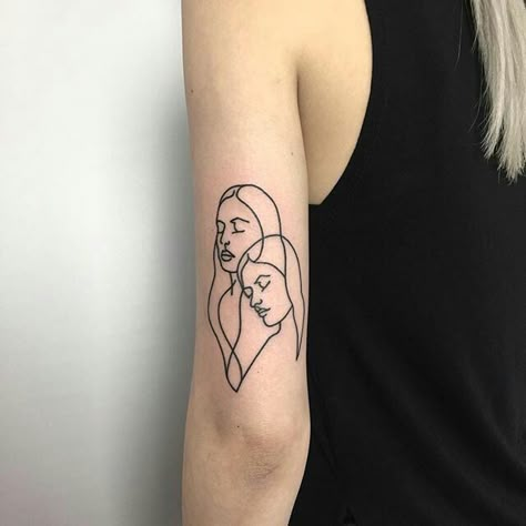 Simple Tats, Twin Tattoos, Super Tattoo, Single Line Tattoo, Disney Tattoo, Diy Tattoo, Feather Tattoos, Sister Tattoos, Tattoo Designs For Women