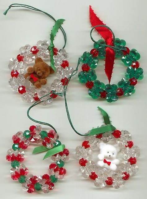 Beaded Christmas Decorations, Beaded Christmas Ornaments, Christmas Bead, Christmas Craft Ideas, Christmas Ornaments Homemade, Christmas Ornament Crafts, Beaded Ornaments, Christmas Ornaments To Make, Noel Christmas