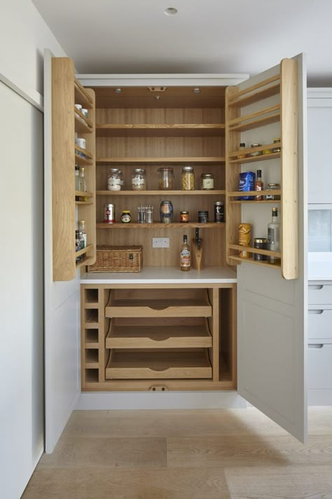 Kitchen Larder Cupboard, Space Saving Ideas, Kitchen Larder, Kitchen Organization Ideas, Kitchen Storage Ideas, Larder Cupboard, Handleless Kitchen, Kabinet Dapur, Pantry Cupboard