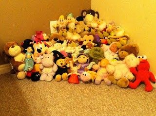 Pile of stuffed animals in your room Stuffed Animal Pile, Pile Of Plushies, Pile Of Stuffed Animals, Perfect Bedroom, The Other Guys, Gcse Art, Ap Art, Stuffed Animals, Old Things