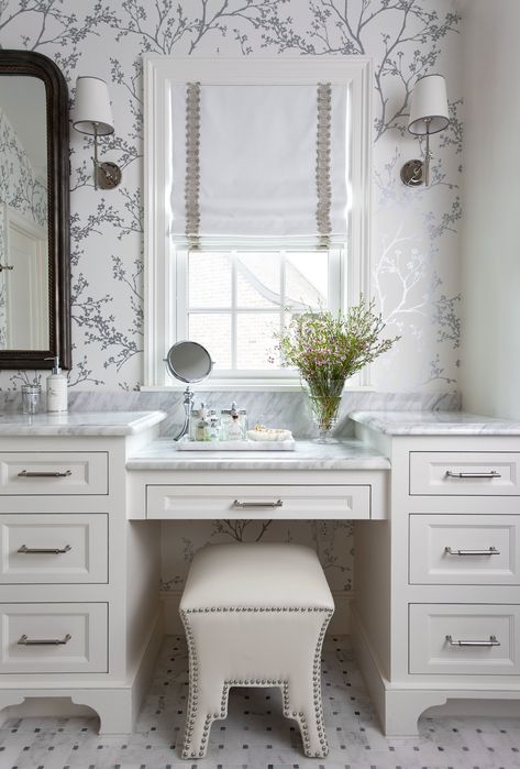 Bathroom Makeup Vanity Ideas, Bathroom Makeup Vanity, Makeup Vanity Ideas, Vanity Nook, Vanity In Bathroom, Bathroom Makeup, Bathroom With Makeup Vanity, Bathroom Plan, Glass Shower Enclosures