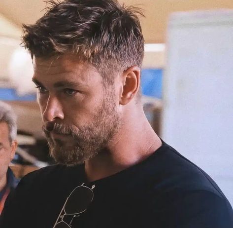 50+ Best Chris Hemsworth Haircuts New Looks Trending In 2023 Chris Hemsworth Haircut Hairstyles, Messy Ivy League Haircut, Chris Hemsworth Beard Style, Chris Hemsworth Hair Short, Cris Hemsworth Hairstyles, Men��’s Thick Hair Styles, Mens Haircut For Long Face, Short Choppy Hair Men, Thor Short Hair