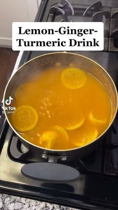 Turmeric Tea Recipe, Turmeric Drink, Turmeric Recipes, Resep Diet, Healthy Drinks Smoothies, Turmeric Tea, Healthy Juice Recipes, Makanan Diet, Healthy Drinks Recipes