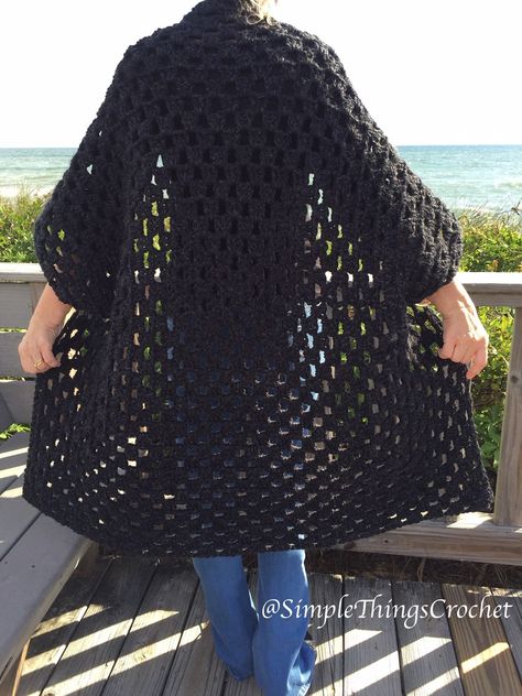 Onyx Duster Cardigan - Simple Things Crochet Simple Cardigan Pattern, Easy Crochet Sweater, Simple Cardigan, Poncho Au Crochet, Crochet Sweater Pattern, Crochet Women, Crochet Cape, Long Sweaters For Women, Gilet Crochet