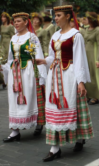 Lithuania Latvia Traditional Clothing, Lithuanian Culture Clothing, Lithuania Traditional Clothing, Estonia Traditional Clothing, Finish Traditional Clothing, Latvian Traditional Clothing, Lithuanian Traditional Clothing, Lithuanian Folk Costume, Traditional European Clothing