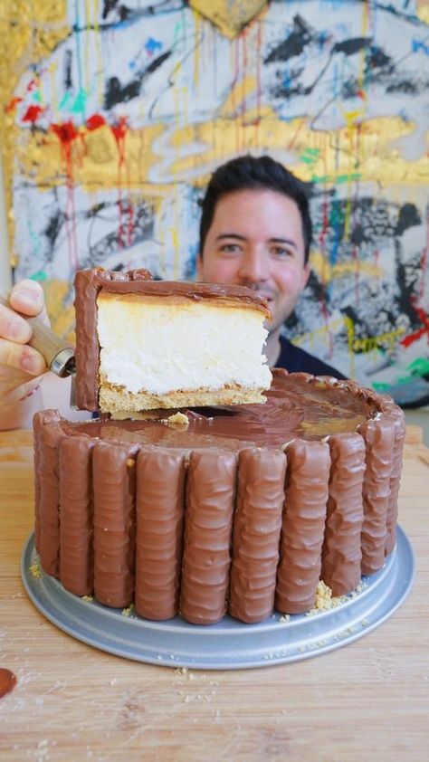 TWIX CHEESECAKE 😍 Who would you share it with? #dessert #recipeideas | The Succulent Bite | The Succulent Bite · Original audio Twix No Bake Cheesecake, Twix Cheesecake No Bake, No Bake Twix Cheesecake Recipes, Twix Cheesecake Recipe, Twix Cheesecake, Twix Chocolate, Twix Bars, Springform Pan Cake, Fluff Desserts