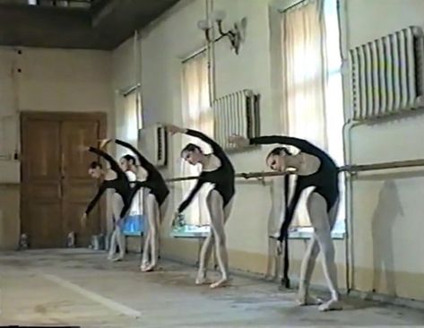 Vaganova Academy, Vaganova Ballet, Vaganova Ballet Academy, Ribbon Dance, Ballet Technique, Ballet Academy, Prima Ballerina, Ballet School, Ballet Photos