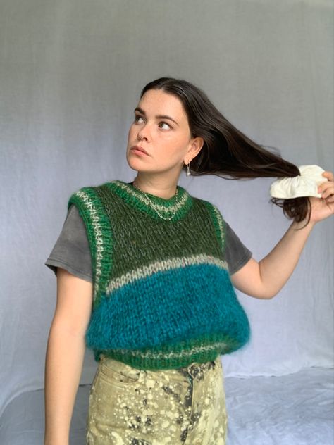 Seagull Knitting Chart, Knit Vest Tutorial, Hand Knit Vest, Mohair Sweater Vest, Leftover Yarn Projects Knitting, Handknit Dress, Knit Fashion Pattern, Crochet Mohair, Mohair Vest