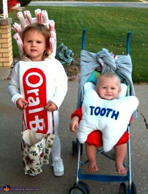 Jaja haloween costume Tooth Halloween Costume, Tooth Costume, Halloween Costumes Kids Homemade, Sibling Halloween Costumes, Sibling Costume, Clever Halloween, Dental Fun, Baby Kostüm, Clever Halloween Costumes