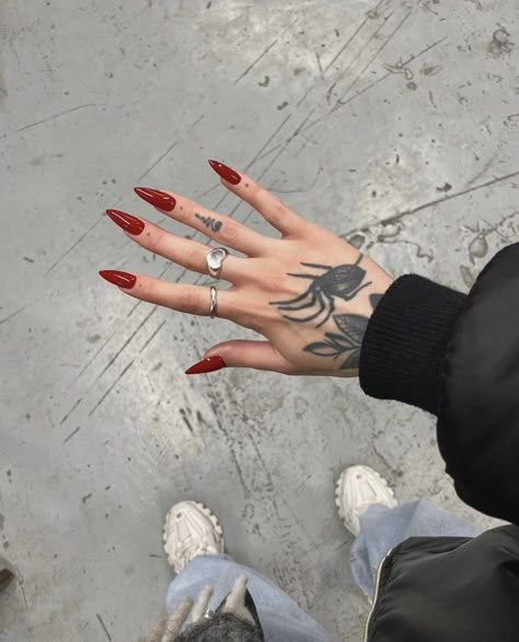 Red Nail Theory, Red Nail Varnish, Nail Theory, Deep Red Nails, Red Gel Nails, Kutek Disney, Dark Red Nails, Wine Nails, Maroon Nails