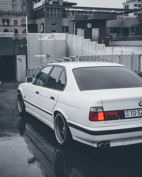 Bmw New Cars, E34 Bmw, Bmw White, Bmw 525, Serie Bmw, Bmw 540i, Bmw Art, Dream Cars Bmw, Bmw Classic Cars