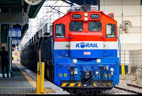 RailPictures.Net Photo: Unknown Korail EMD GT26CW-2 at Cheonan-si, Republic of Korea, South Korea by hyung chan Lee Cheonan, Korea South, Chan Lee, Location Map, Photo Location, South Korea, Aircraft, Train, High Quality