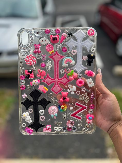 Hello, These are custom case for tablets. All tablets are made to order so please allow. 🖤1-2 days to order and receive case.  Once case is received 1-2 days  to make case. Your order will be shipped right away. Junk Ipad Case, Bling Phone Cases Diy, Junk Case, Casetify Iphone Case, Custom Ipad Case, Ipad Essentials, All Apple Products, Cute Ipad Cases