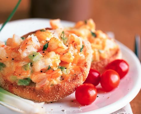 Cheesy Shrimp Melts | These cheesy shrimp melts, served on crisp English muffins, are a retro-inspired party favorite. Here's a traditional recipe plus 4 variations. Shrimp Melt, Cheesy Shrimp, Cheesy Sandwich, Appetizer Dinner, English Muffin Recipes, Shrimp Appetizers, Appetizers For A Crowd, Seafood Appetizers, New England Travel