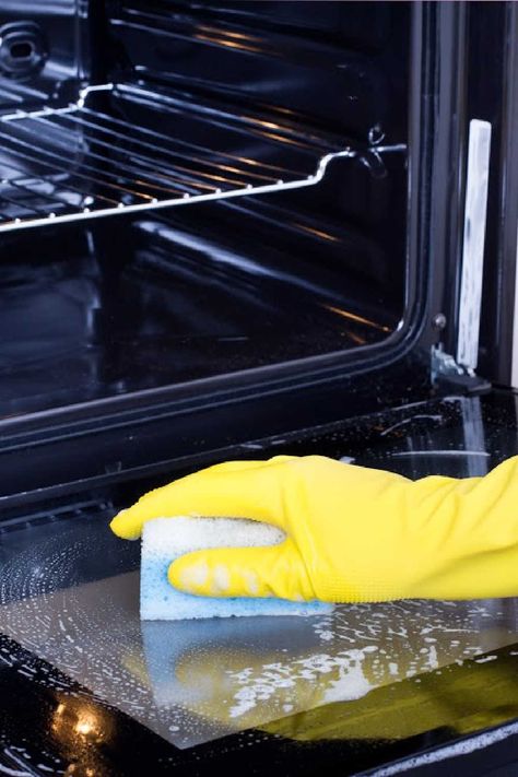 Oven Cleaning Easy, What Is Baking Soda, Oven Cleaning Hacks, Homemade Oven Cleaner, Uses For Baking Soda, Recipe Book Ideas, Natural Baking, Best Cleaning Hacks, Easy Life Hacks