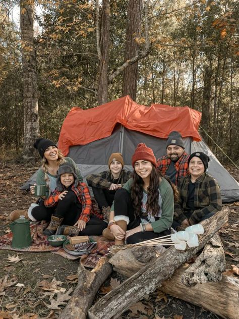 Nashville Girls Weekend, Camping Photoshoot, Camping Photo, Fall Camping, Camping Checklist, Girls Weekend, Camping With Kids, Family Camping, Camping Experience